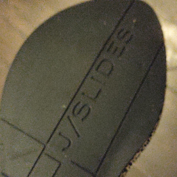 J/Slides Strappy Thong Sandals - Picture 6 of 9